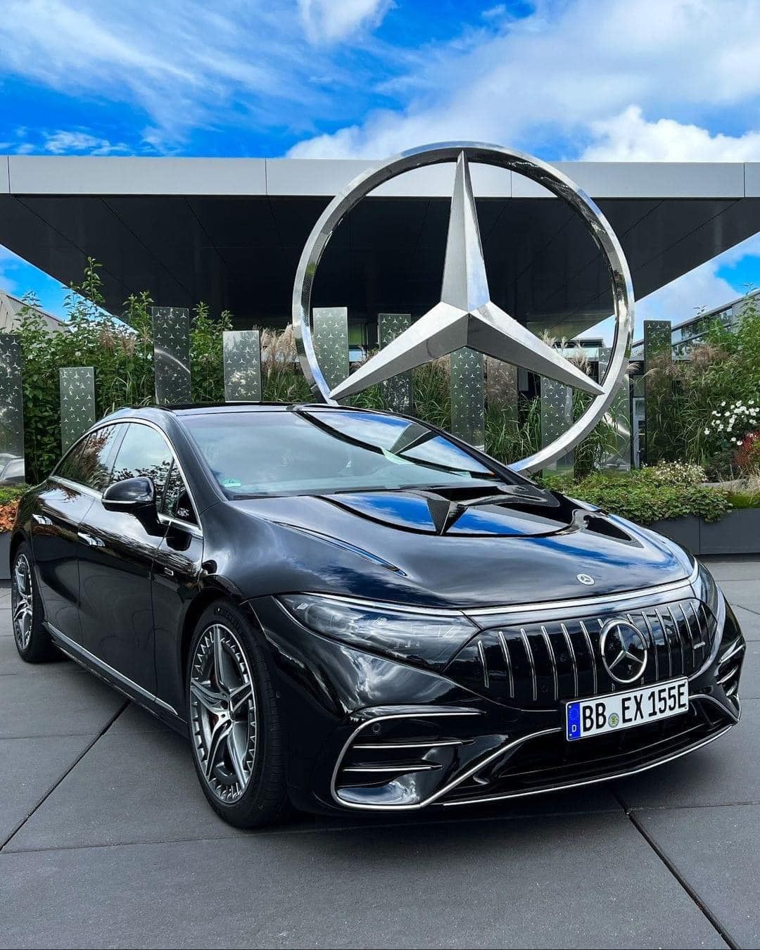 Mercedes Benz EQE 500