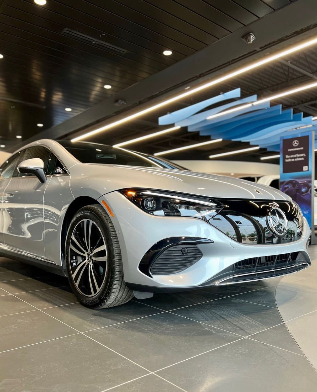 Mercedes Benz EQE 500